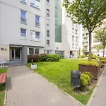 Wyjatkowy Apartament Z 3 Sypialniami I Balkonem By Noclegi Renters
