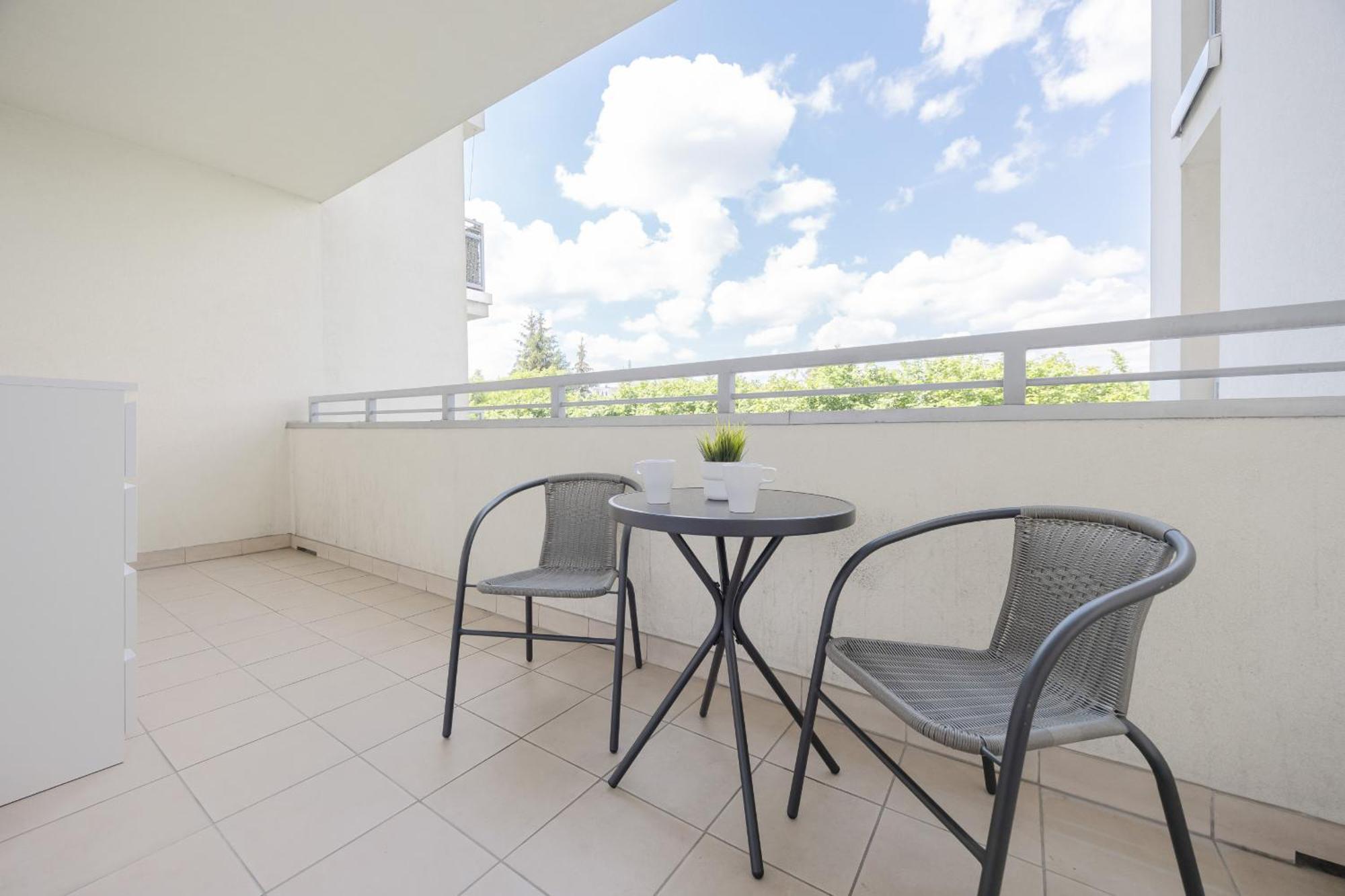 Apartament Wyjatkowy Z 3 Sypialniami I Balkonem By Renters *