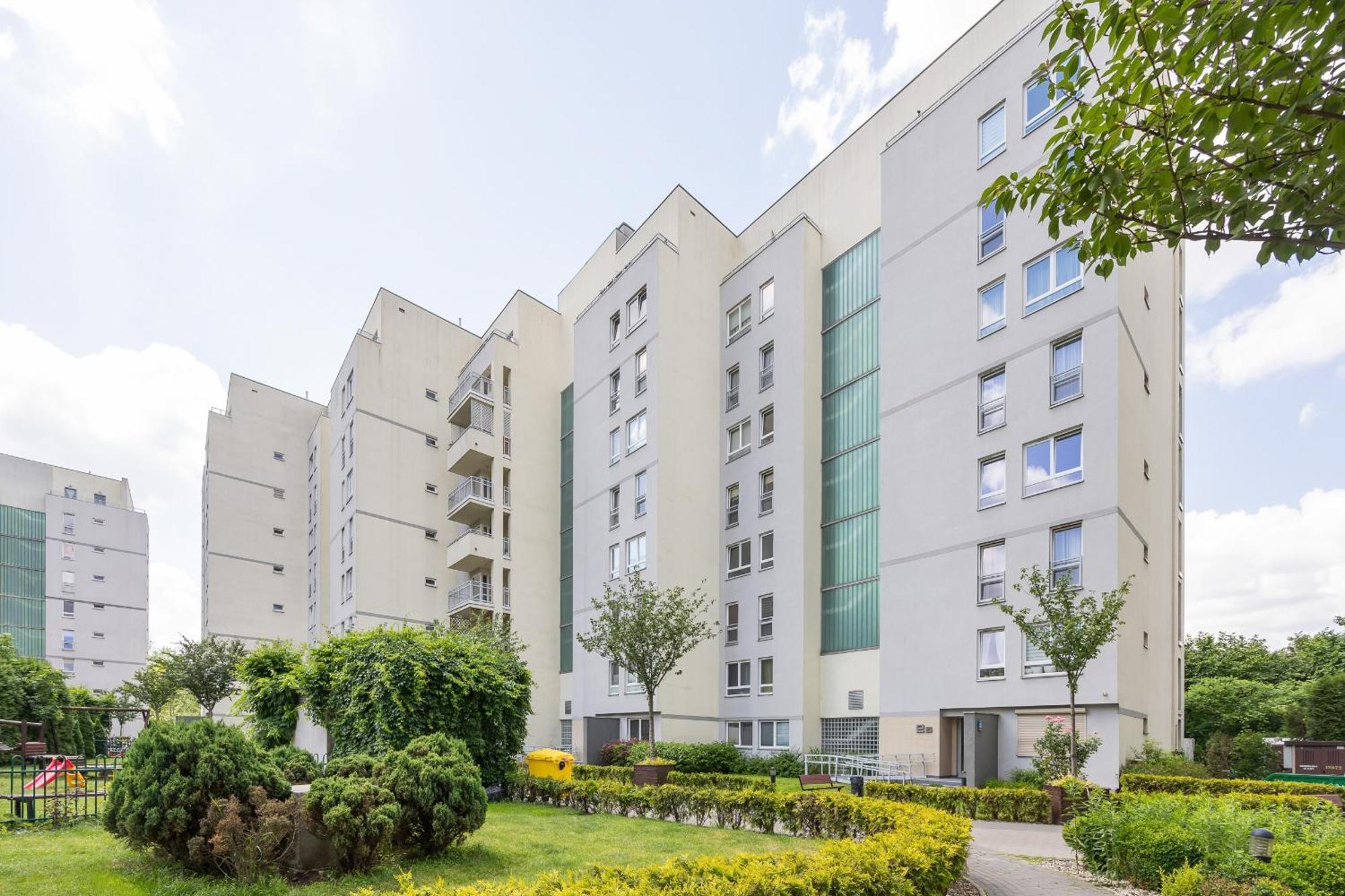 Wyjatkowy Z 3 Sypialniami I Balkonem By Renters Apartament *